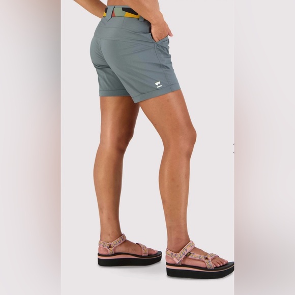 MONS ROYALE • Drift Shorts • M - Picture 3 of 5